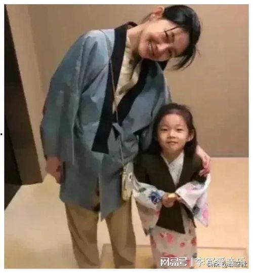 娱乐吃瓜女主,揭秘吃瓜女主的逆袭之路