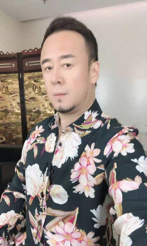 娱乐吃瓜女星化妆,揭秘化妆术背后的秘密